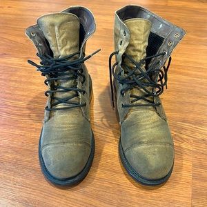 Nicora Vegan Handmade Brown Waxed Sinclair Boots (Size 9).  Good condition.